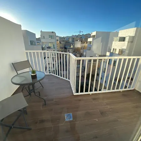 Aurora Penthouse Malta Apartament *