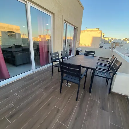 Aurora Penthouse Malta Gzira